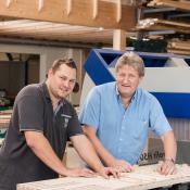 Josef und Frank Wagner in der Werkstatt