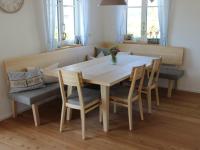 Esszimmertisch mit Eckbank
