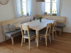 Esszimmertisch mit Eckbank