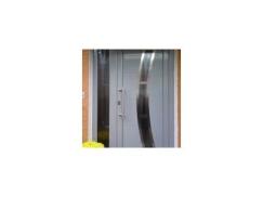 Alu-Haustür in weiß mit Glas-Seitenteil in Woringen
