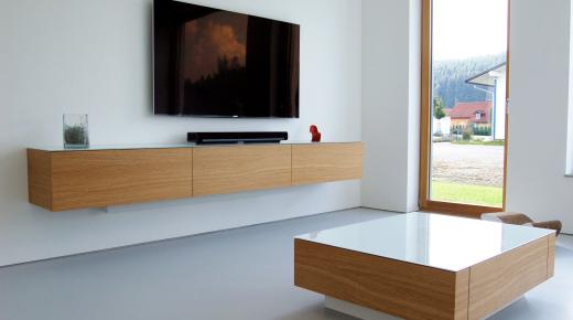 TV-Schrank und Wohnzimmertisch Holzfurnier mit weißer Glanzoberfläche