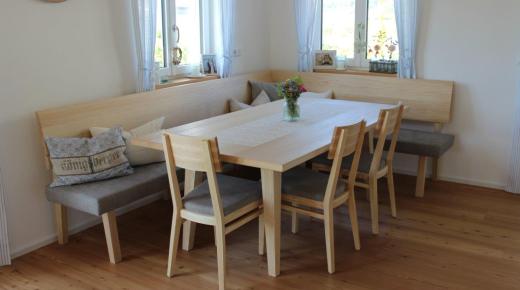 Esszimmertisch mit Eckbank