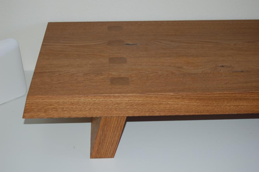 Eiche-Board mit Zapfenverbindung