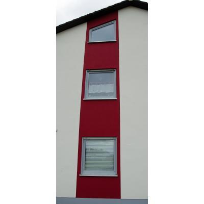 Drei Kunststofffenster in grau mit Sicherheitsbeschlag