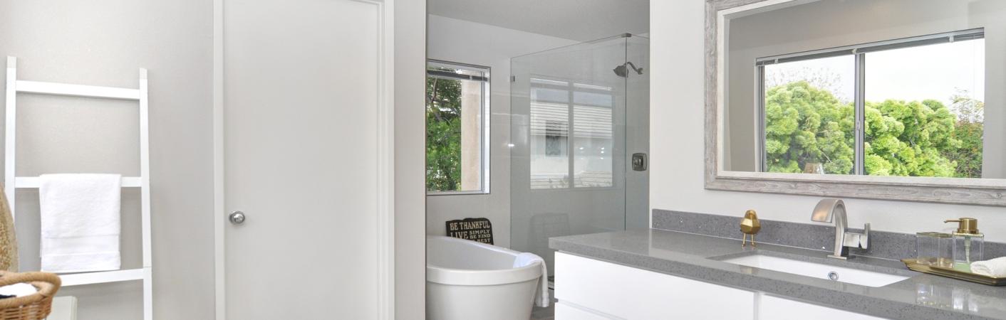 Header Badezimmer
