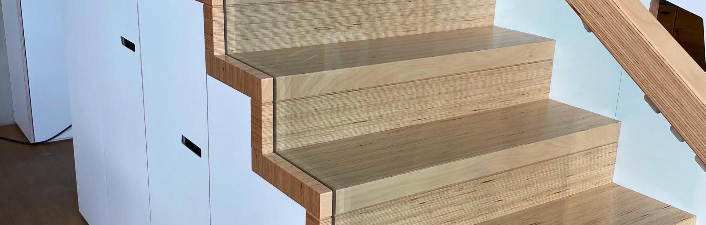 Treppe mit Schubladen für Stauraum